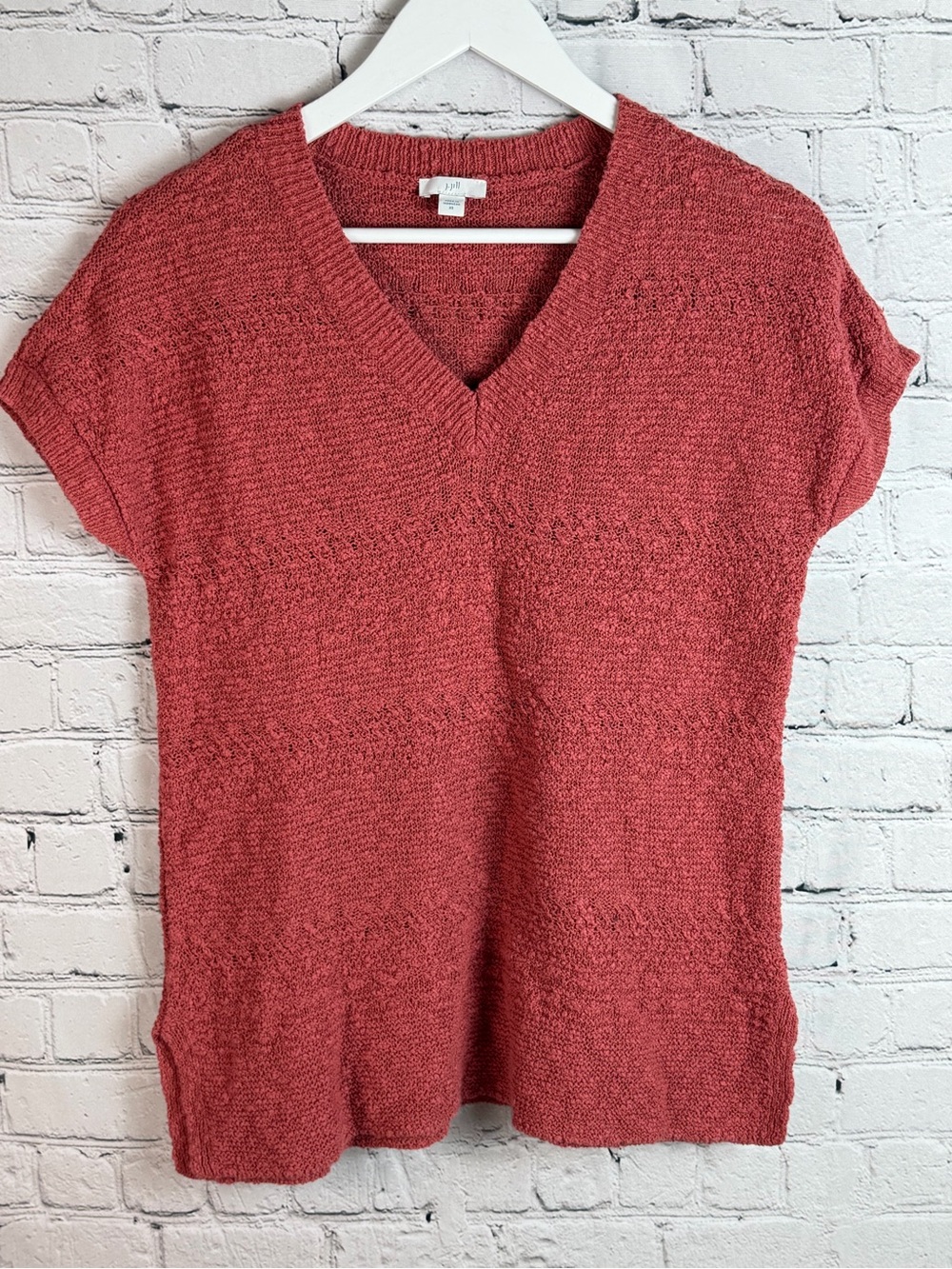 Soft V-Neck Short Sleeve Sweater -‎ Coral